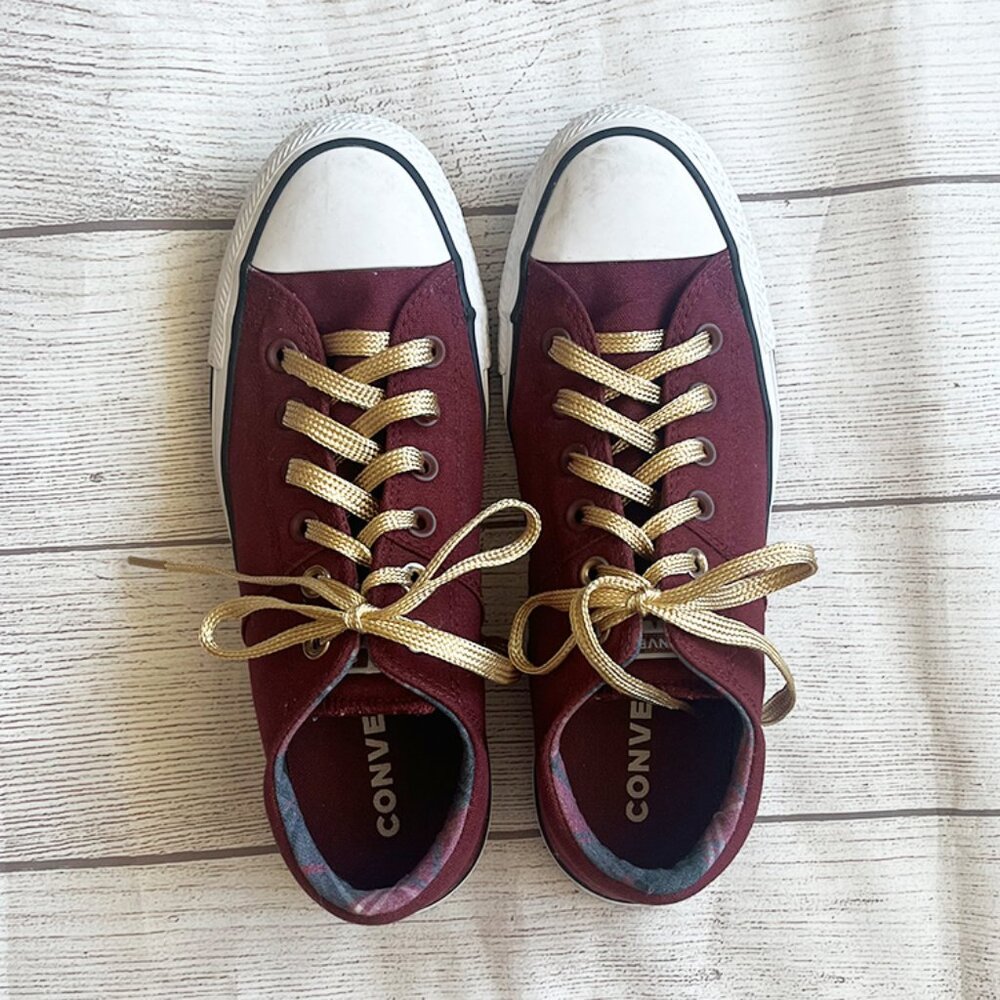 Converse Chuck Taylor All Star Burgundy Plaid Lined Madison Low Top Women's US 9